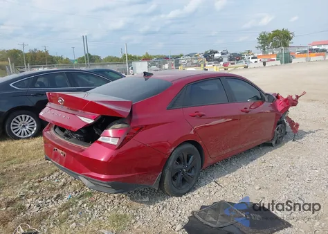 2023 Hyundai Elantra Sel z USA, uszkodzony, nr VIN KMHLM4AG6PU564609